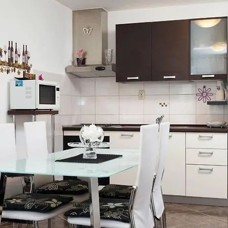 Apartment Apartment Stanic - Home Away From Home ! By Interhome *